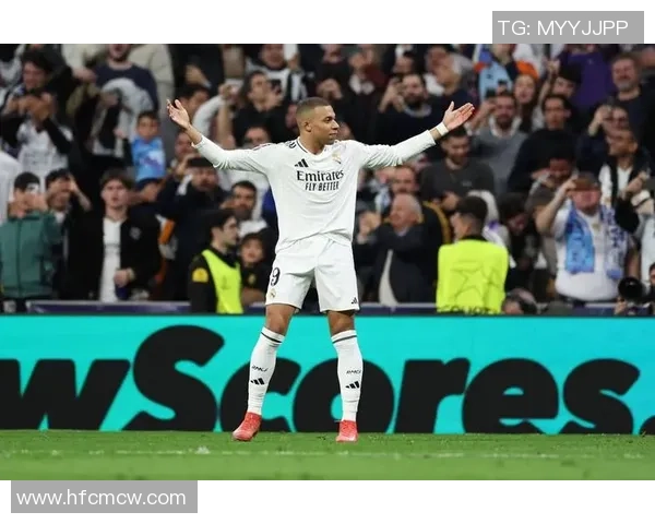 姆巴佩欧冠帽子戏法后暗示未来去向引发球迷热议 姆巴佩欧冠帽子戏法后暗示未来去向引发球迷热议